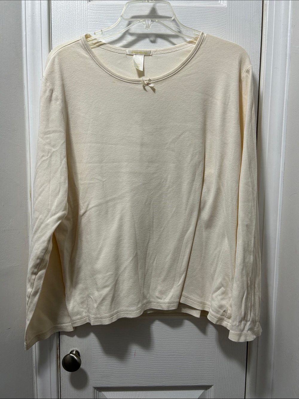 Eddie Bauer Cream Long Sleeve Crewneck Top